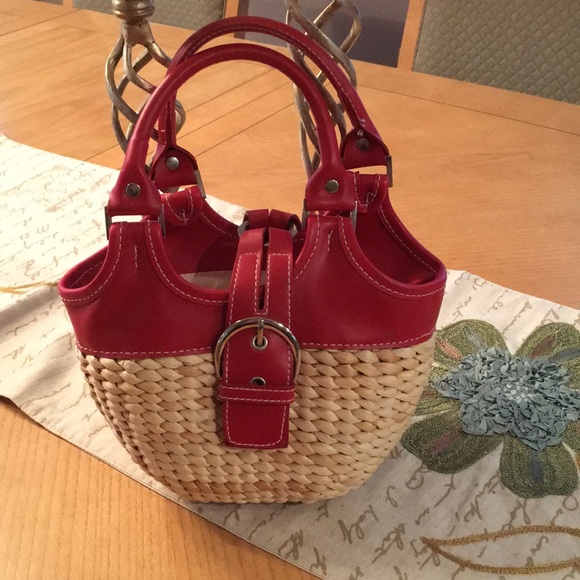 Sun n Sand Handbags - Brand New: Sand & Sun Red w/Straw Tote Bag
